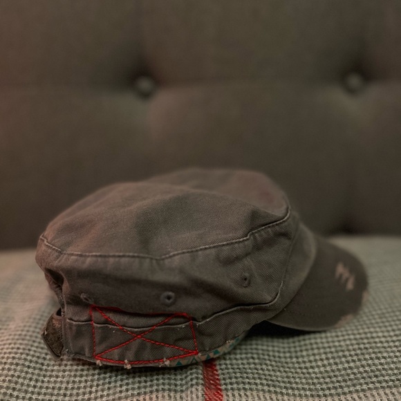 UFO Parasail Women’s Fidel Hat. Adjustable. One size fits most. - Picture 2 of 3